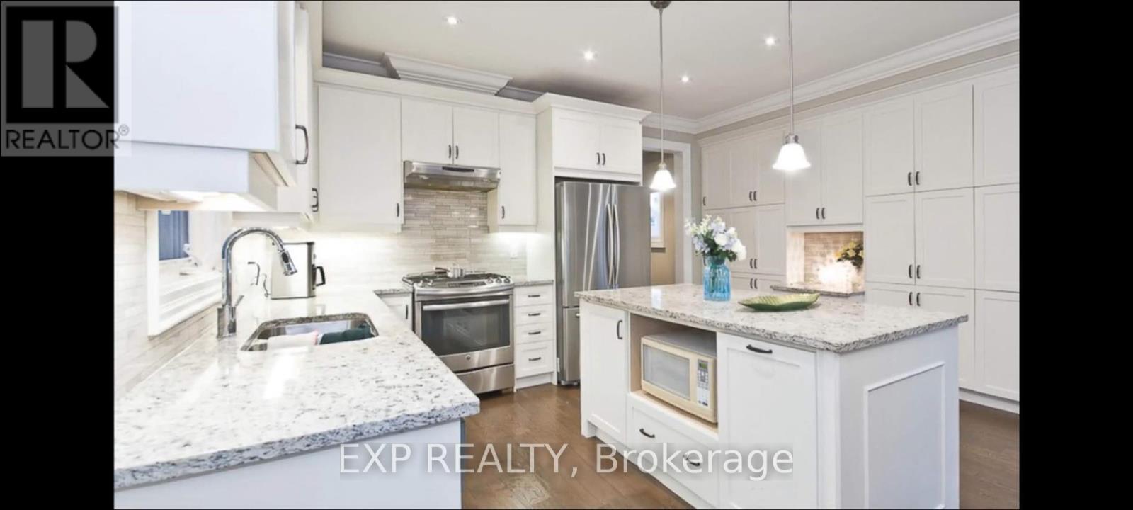 1033 Shaw Drive, Mississauga (Lakeview), Ontario  L5G 3Z3 - Photo 10 - W12211082