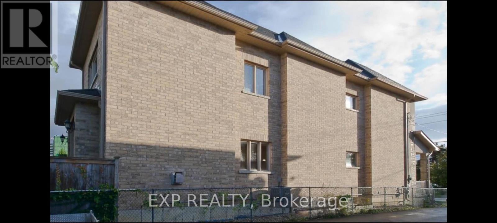 1033 Shaw Drive, Mississauga (Lakeview), Ontario  L5G 3Z3 - Photo 28 - W12211082