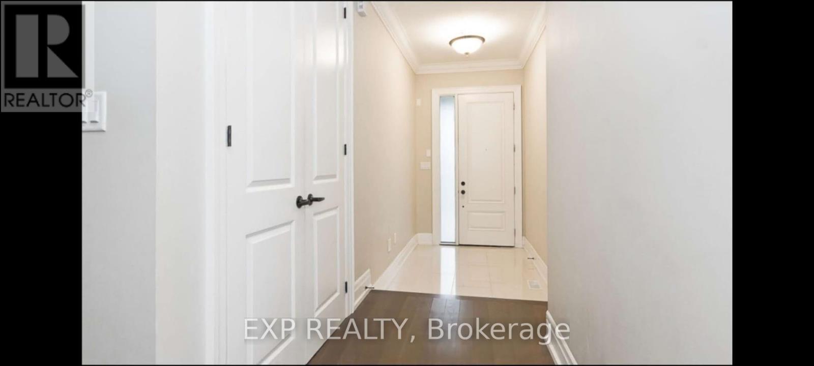 1033 Shaw Drive, Mississauga (Lakeview), Ontario  L5G 3Z3 - Photo 6 - W12211082