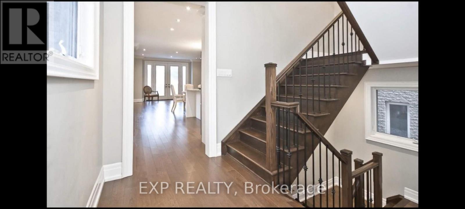 1033 Shaw Drive, Mississauga (Lakeview), Ontario  L5G 3Z3 - Photo 7 - W12211082