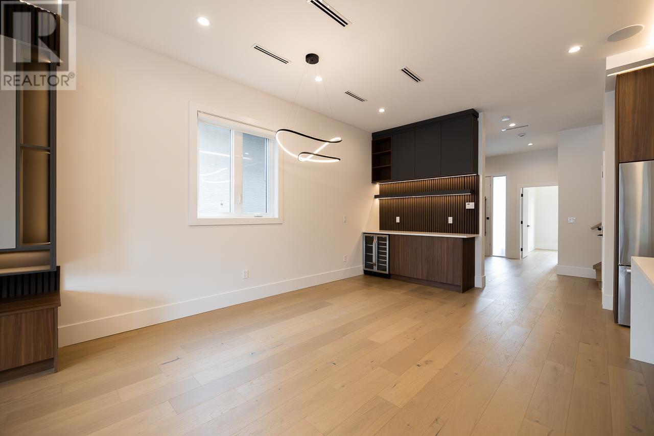 8057 18th Avenue, Burnaby, British Columbia  V3N 1J9 - Photo 15 - R3013585