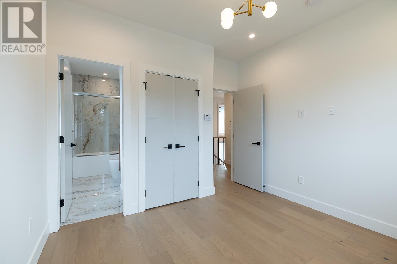 8057 18th Avenue, Burnaby, British Columbia  V3N 1J9 - Photo 25 - R3013585
