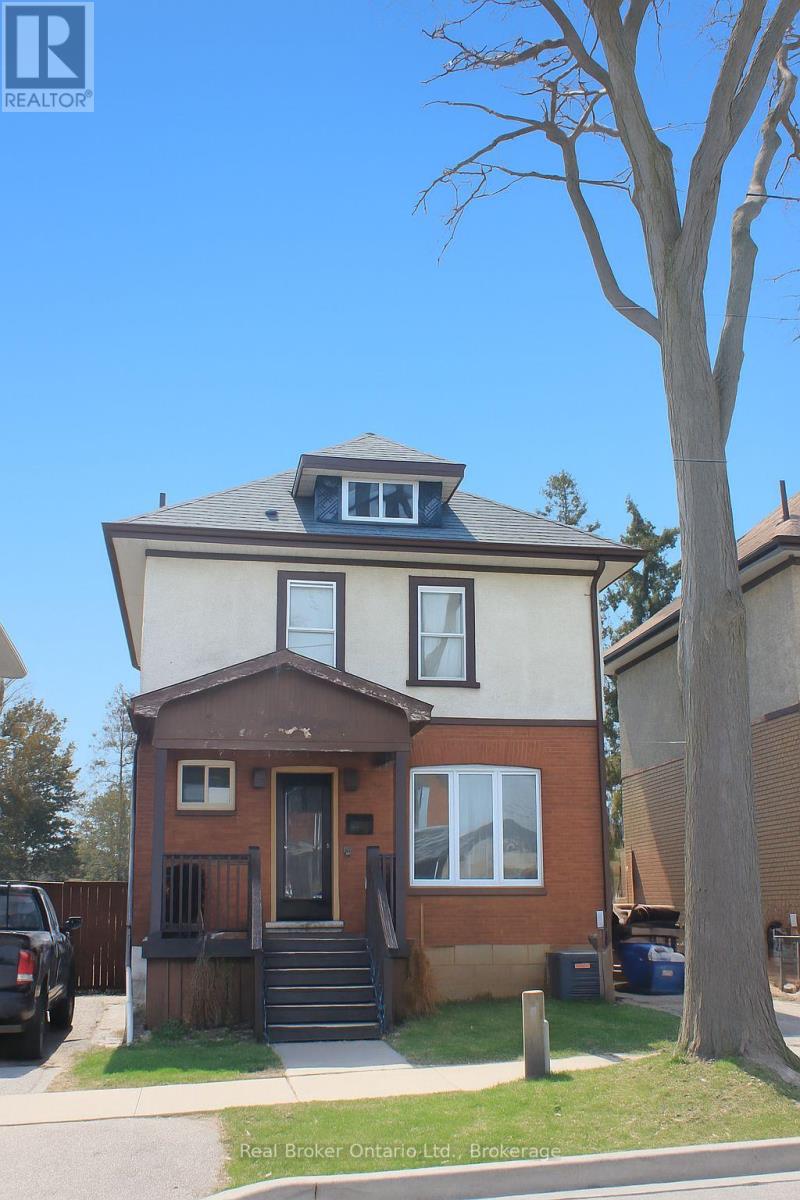 109 ARTHUR STREET, Brantford, Ontario