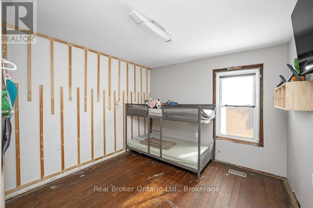 109 Arthur Street, Brantford, Ontario  N3S 3J3 - Photo 19 - X12211120