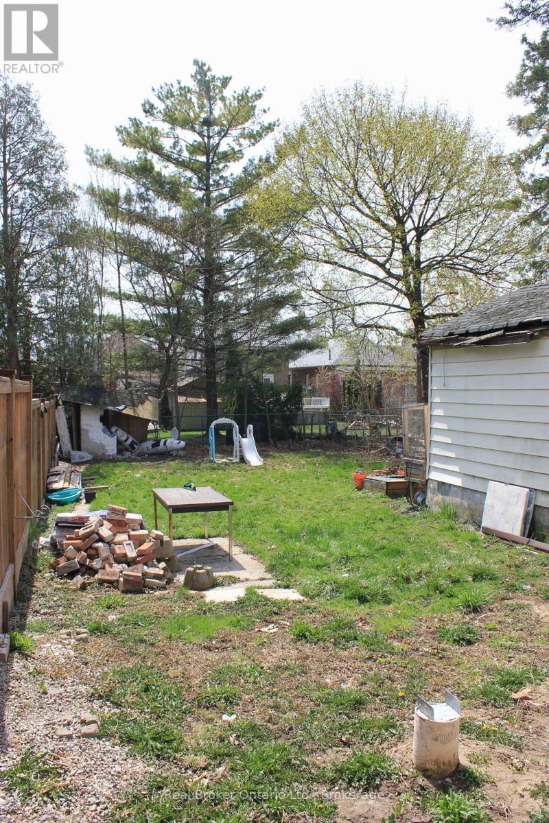 109 Arthur Street, Brantford, Ontario  N3S 3J3 - Photo 24 - X12211120