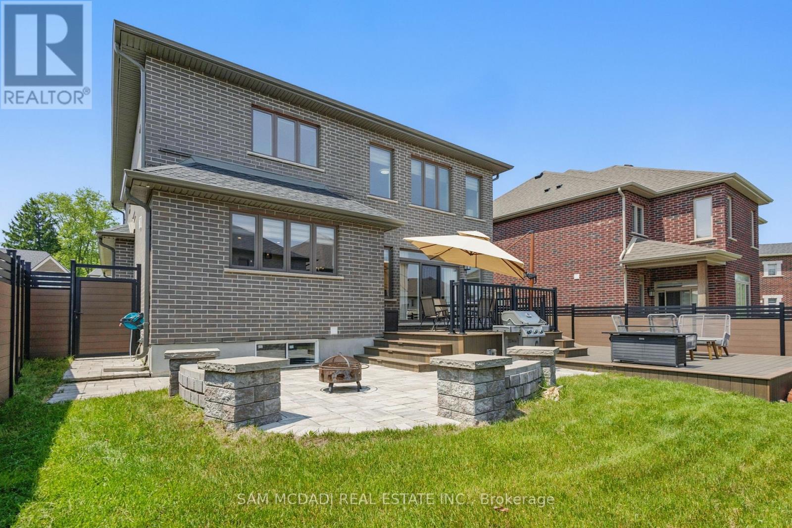 920 Pondcliffe Drive, Kitchener, Ontario  N2R 0M9 - Photo 39 - X12210985