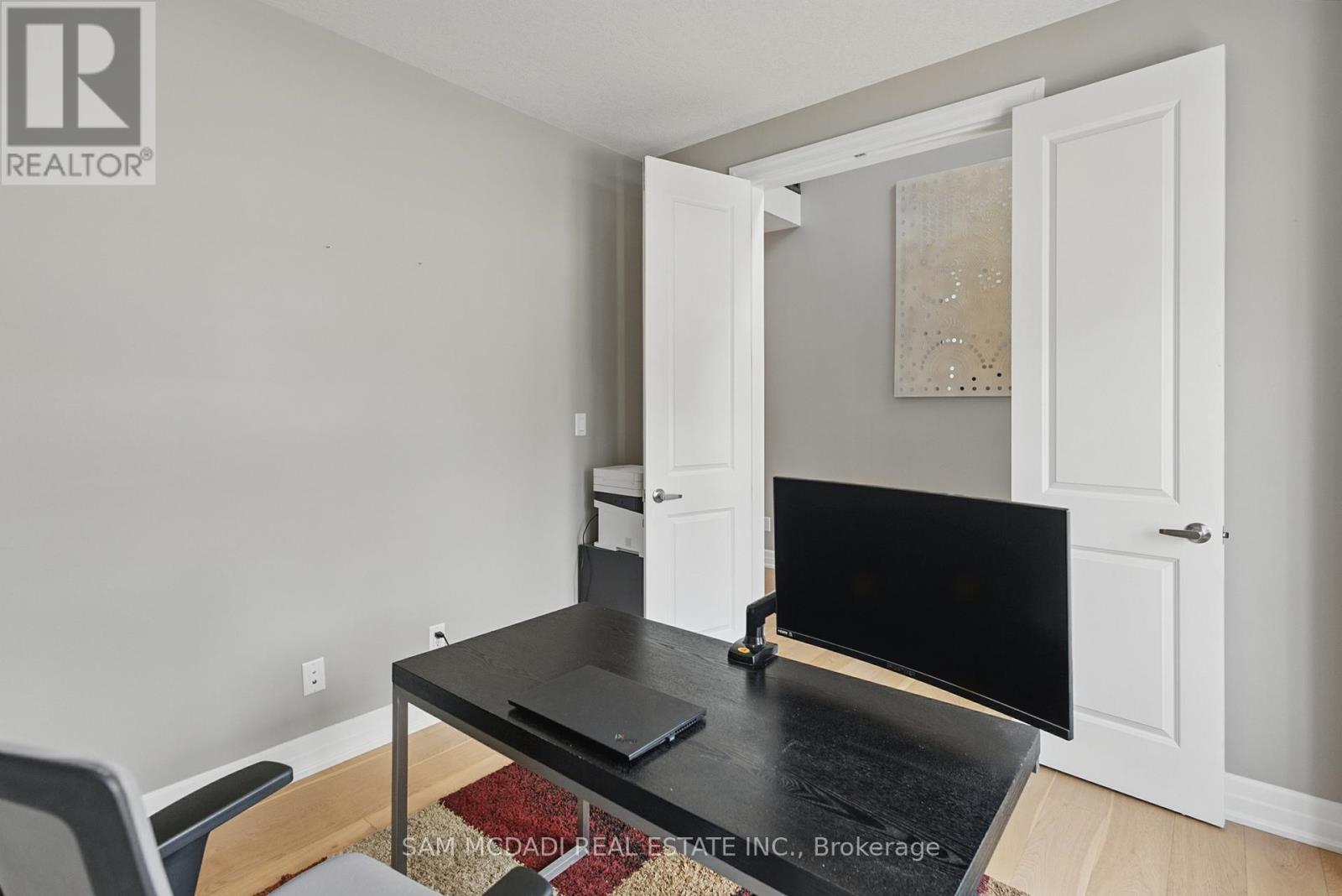 920 Pondcliffe Drive, Kitchener, Ontario  N2R 0M9 - Photo 5 - X12210985