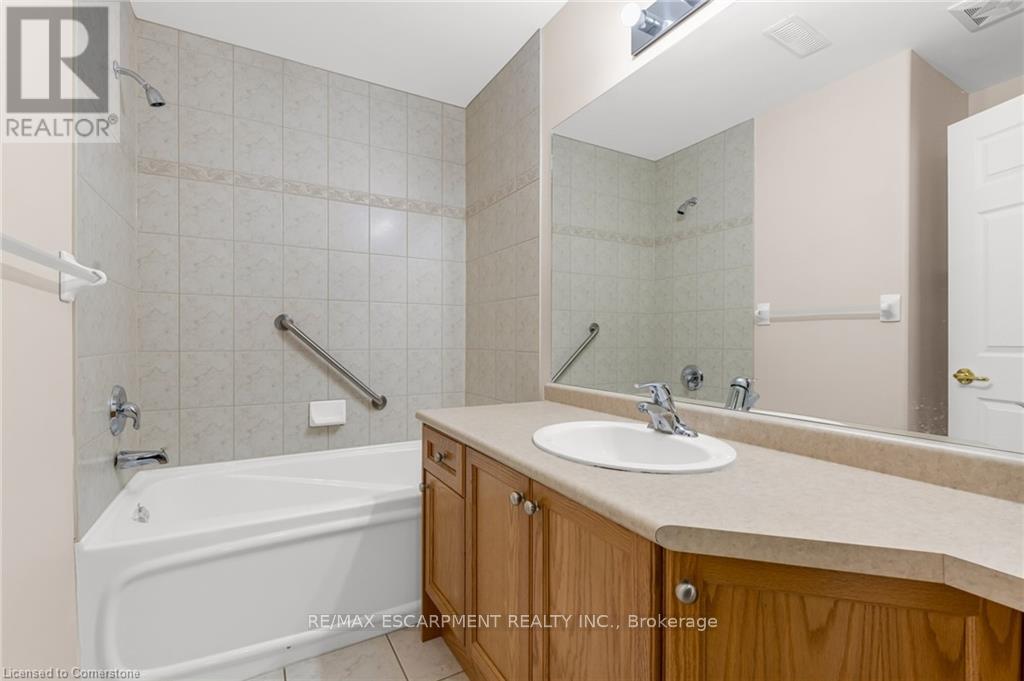 107 - 908 Mohawk Road E, Hamilton (Lisgar), Ontario  L8T 2R8 - Photo 16 - X12211005