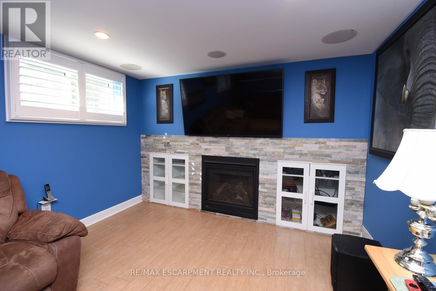 54 Chester Road, Hamilton (Stoney Creek Industrial), Ontario  L8E 1Y2 - Photo 8 - X12211017