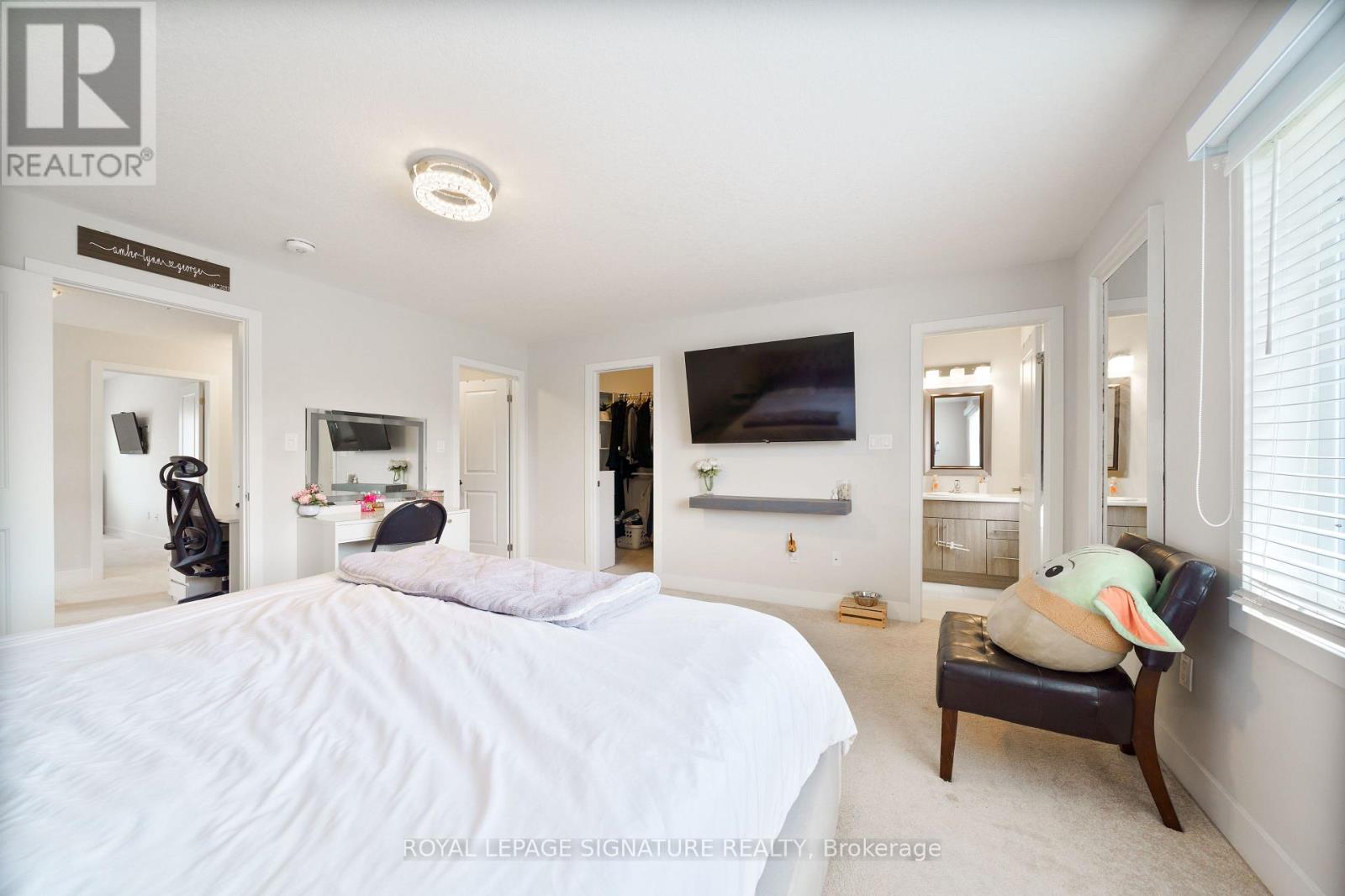 533 Chelton Road, London South (South U), Ontario  N6M 0H9 - Photo 16 - X12211072