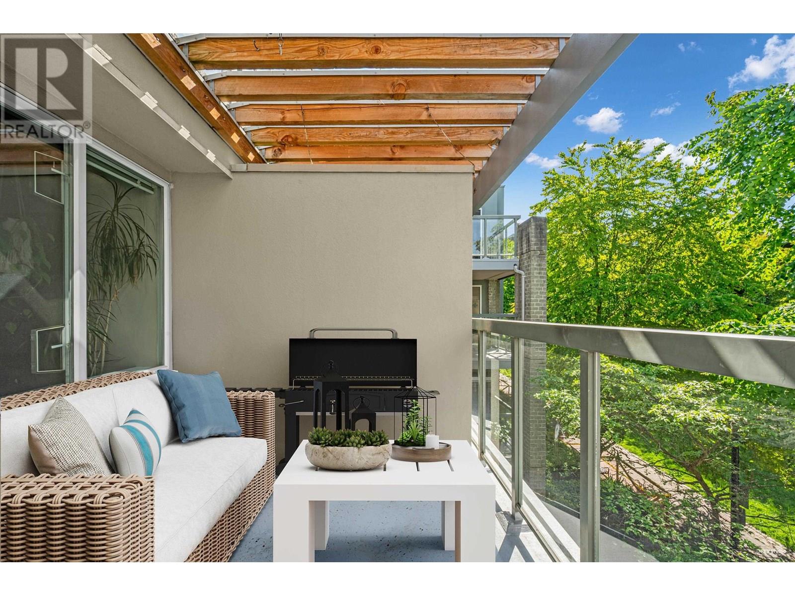 307 2288 Marstrand Avenue, Vancouver, British Columbia  V6K 4S9 - Photo 8 - R3013878