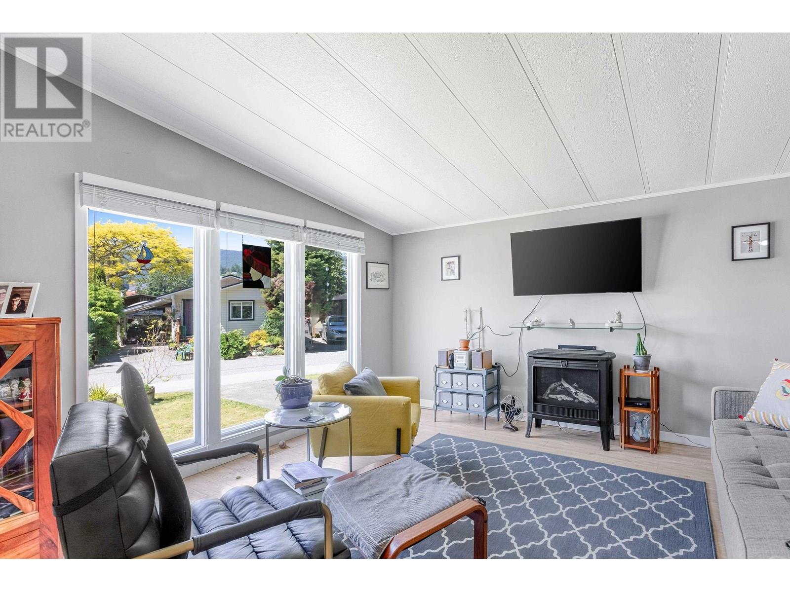 400a Sundance Crescent, West Vancouver, British Columbia  V7P 1B8 - Photo 4 - R3013870