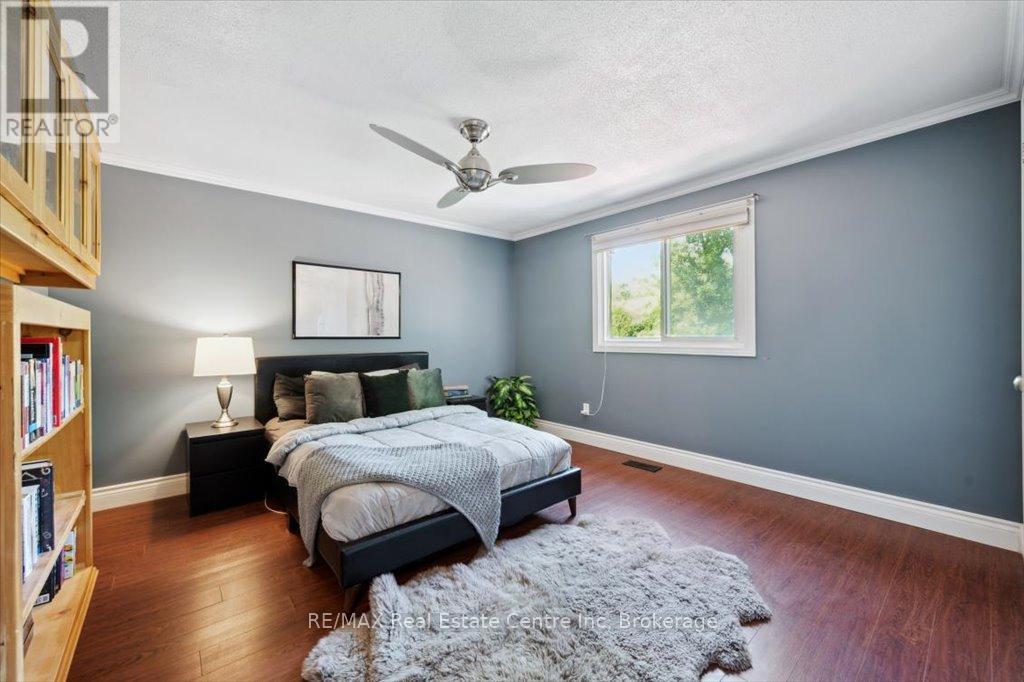 9 Pauline Place, Guelph (Willow West/sugarbush/west Acres), Ontario  N1H 7P3 - Photo 12 - X12211123