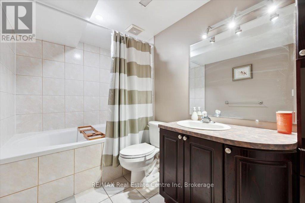 9 Pauline Place, Guelph (Willow West/sugarbush/west Acres), Ontario  N1H 7P3 - Photo 19 - X12211123