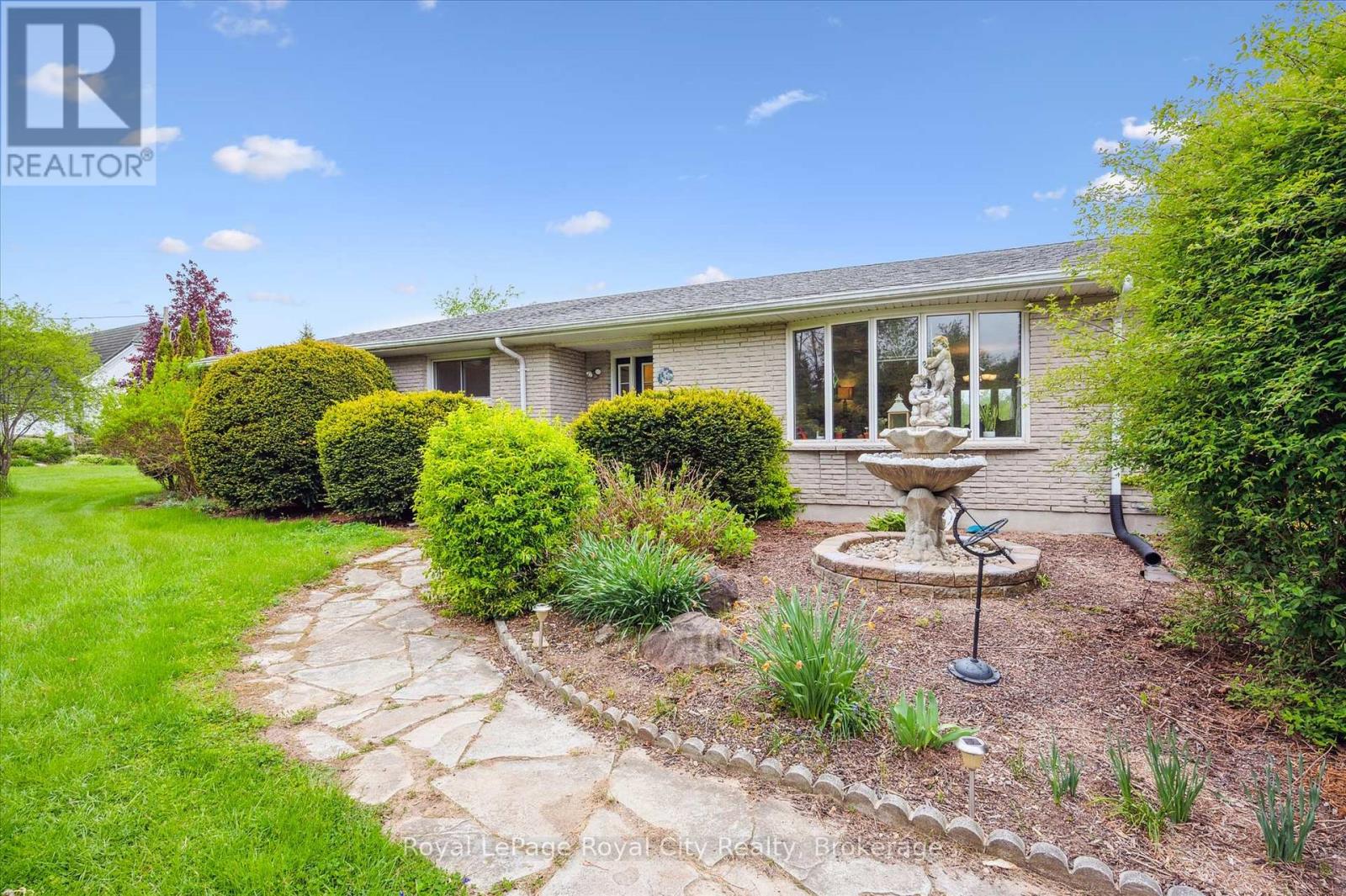 5814 Second Line E, Guelph/eramosa, Ontario  N0B 1B0 - Photo 4 - X12211124