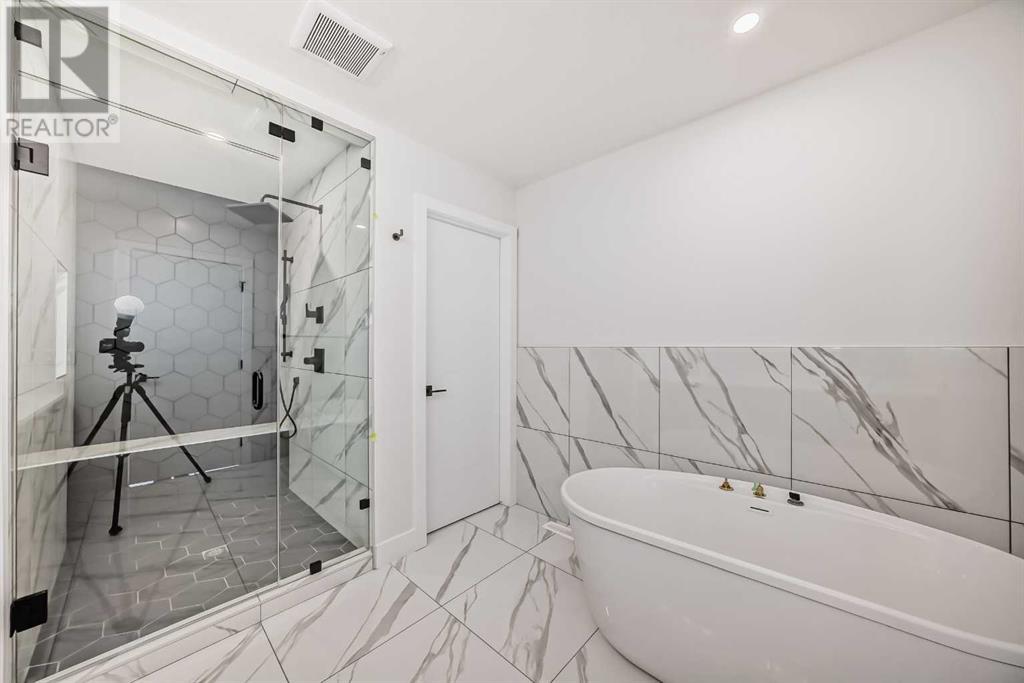 8308 34 Avenue Nw, Calgary, Alberta  T3B 1R2 - Photo 8 - A2225303
