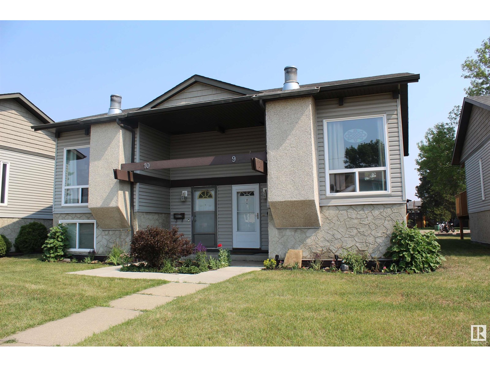 Property at 9 NORTHWOODS VG NW image 1