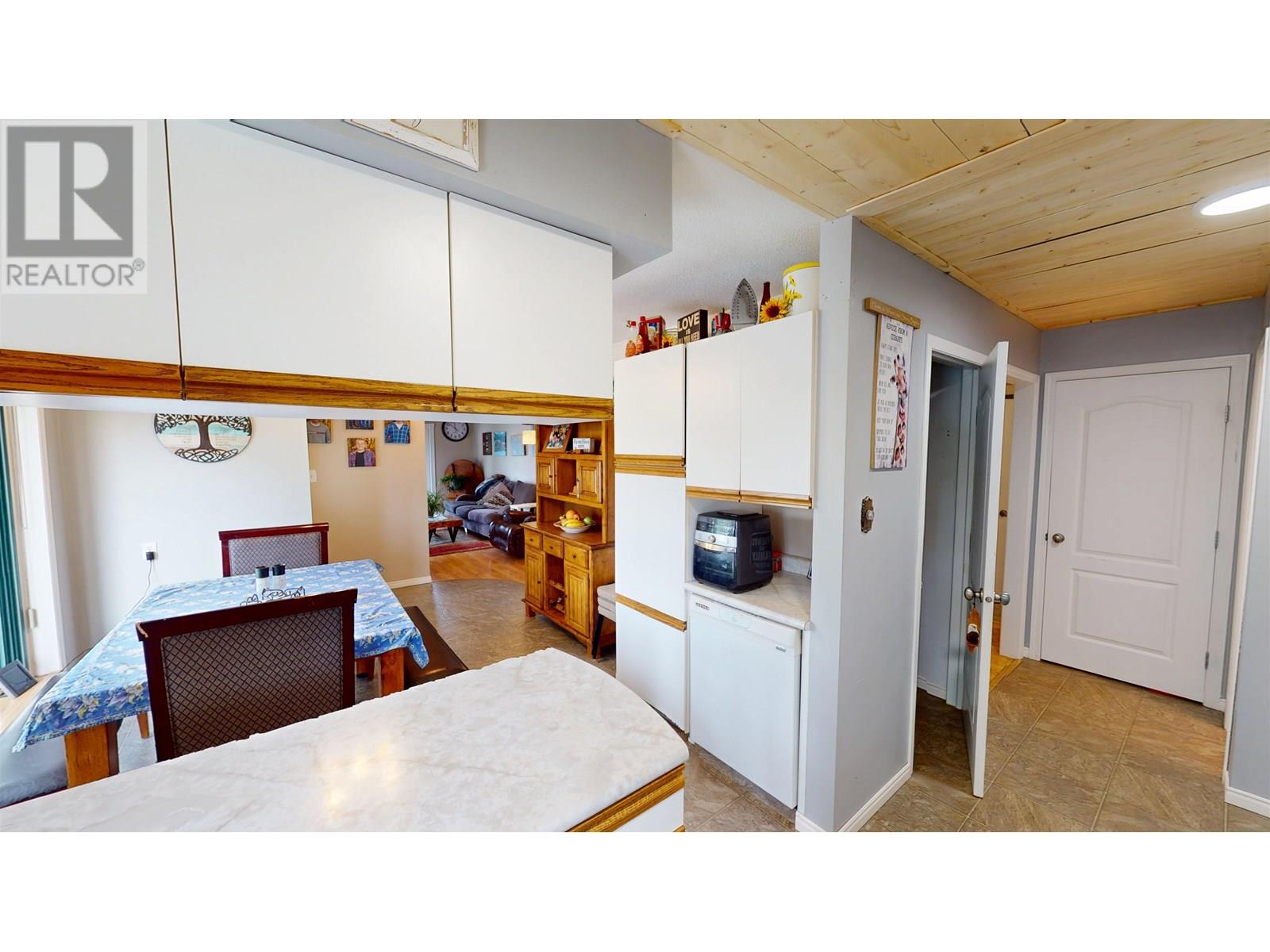 10320 111 Avenue, Fort St. John, British Columbia  V1J 2V4 - Photo 20 - R3012851