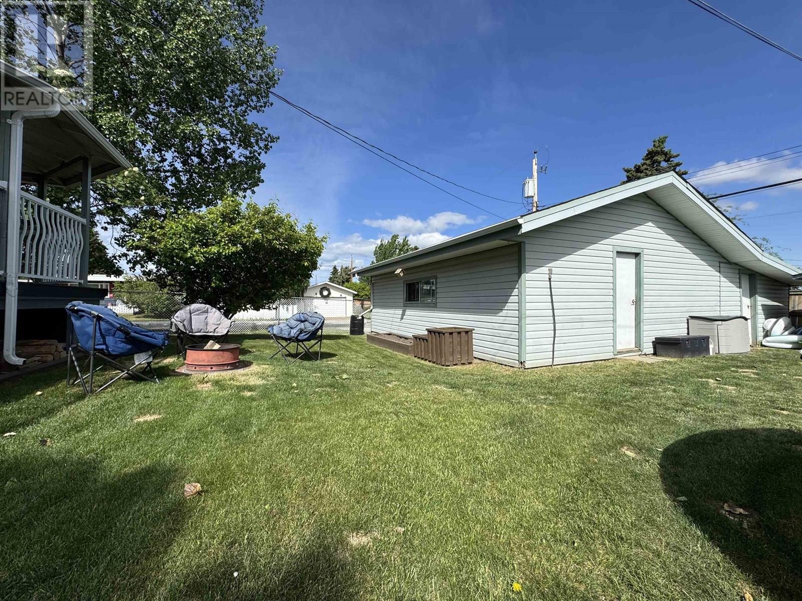 10320 111 Avenue, Fort St. John, British Columbia  V1J 2V4 - Photo 4 - R3012851