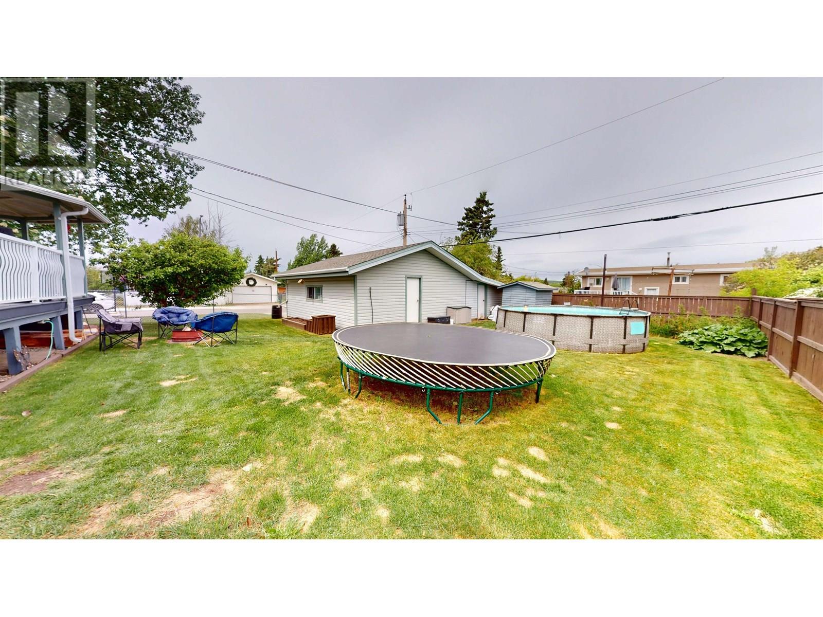 10320 111 Avenue, Fort St. John, British Columbia  V1J 2V4 - Photo 7 - R3012851