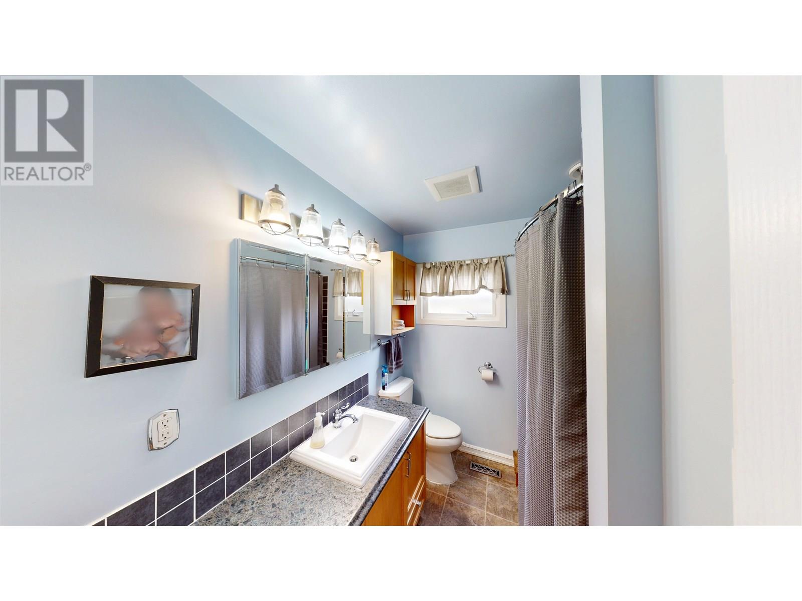 10320 111 Avenue, Fort St. John, British Columbia  V1J 2V4 - Photo 24 - R3012851