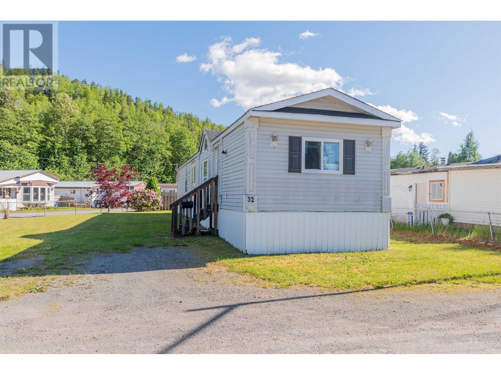 32 3889 MULLER AVENUE, Terrace, British Columbia