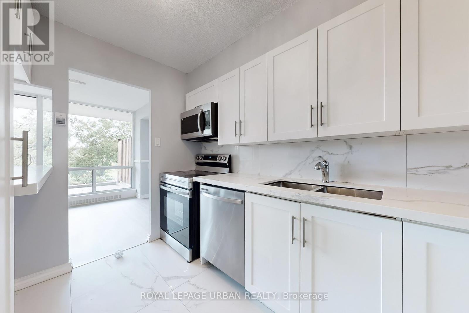 102 - 20 Sunrise Avenue, Toronto (Victoria Village), Ontario  M4A 2R2 - Photo 22 - C12211102
