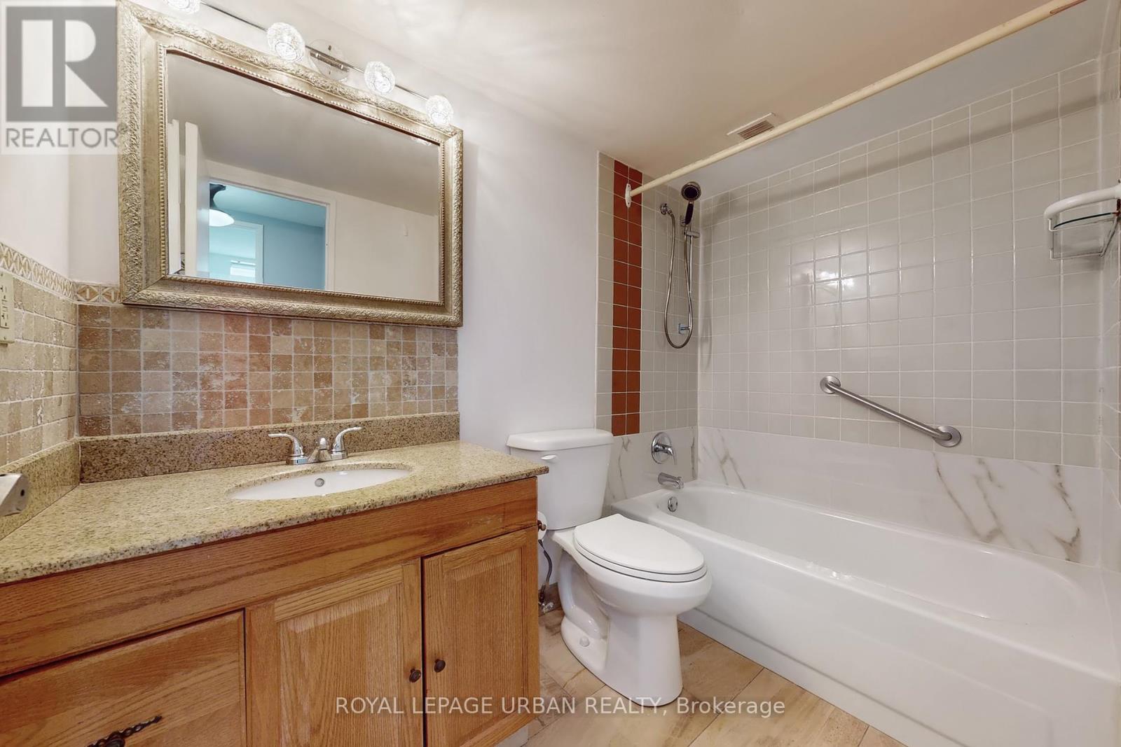 102 - 20 Sunrise Avenue, Toronto (Victoria Village), Ontario  M4A 2R2 - Photo 33 - C12211102