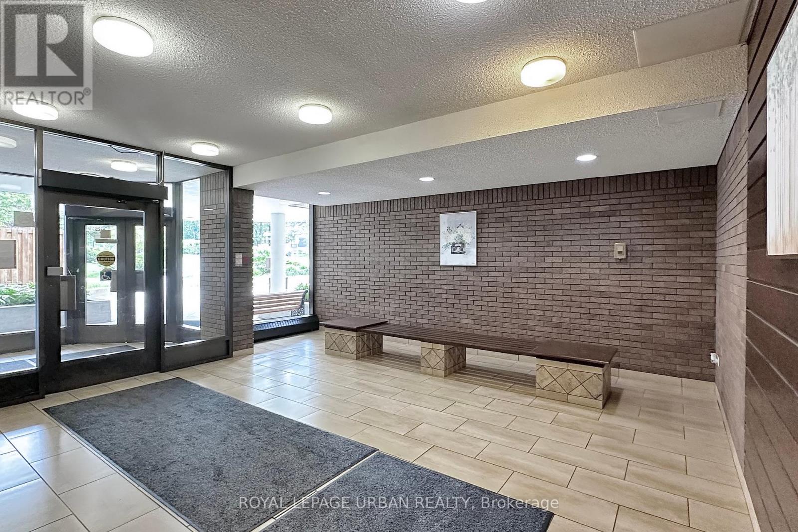 102 - 20 Sunrise Avenue, Toronto (Victoria Village), Ontario  M4A 2R2 - Photo 7 - C12211102