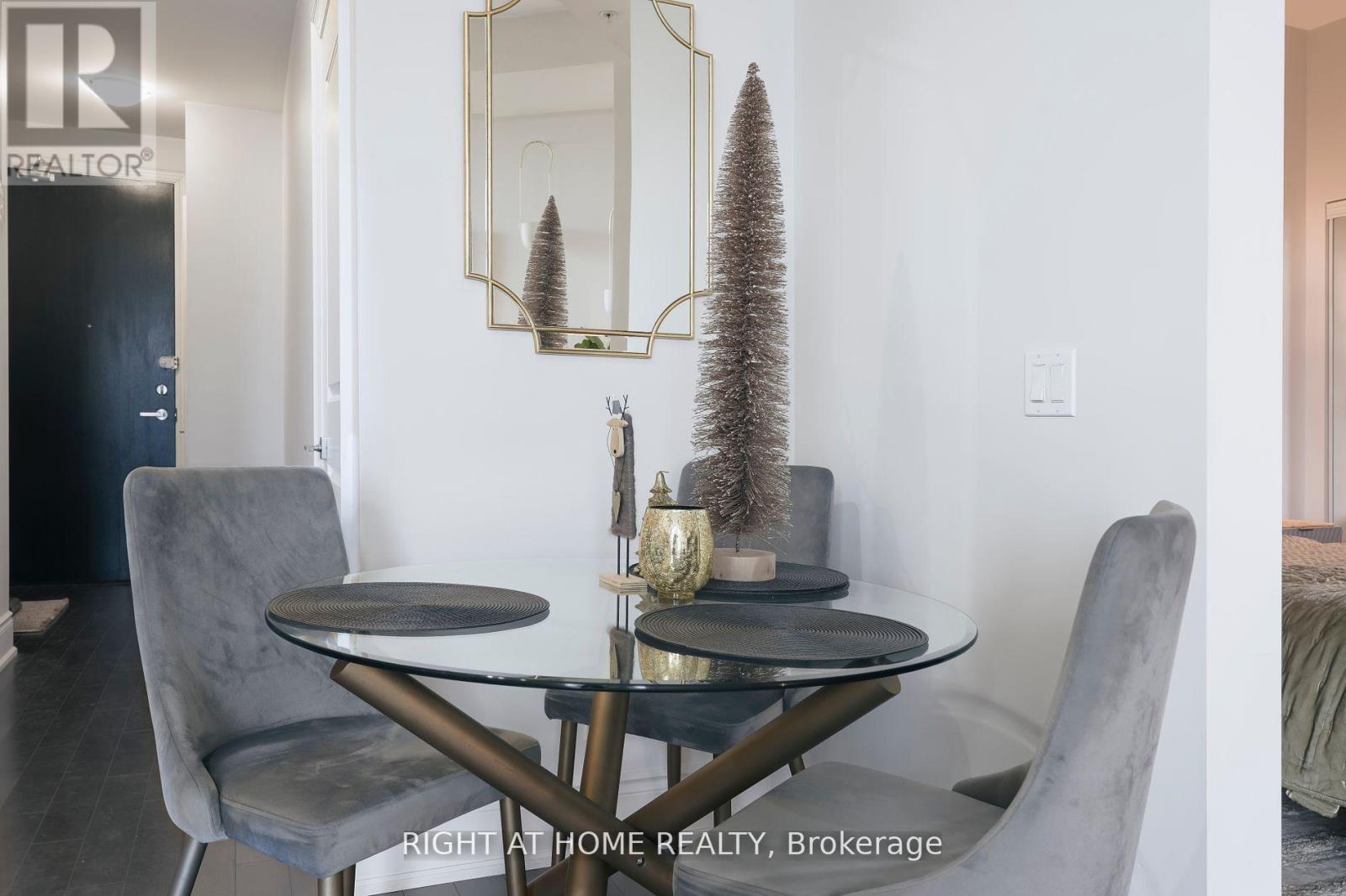 918 - 23 Glebe Road W, Toronto (Yonge-Eglinton), Ontario  M5P 0A1 - Photo 9 - C12211103