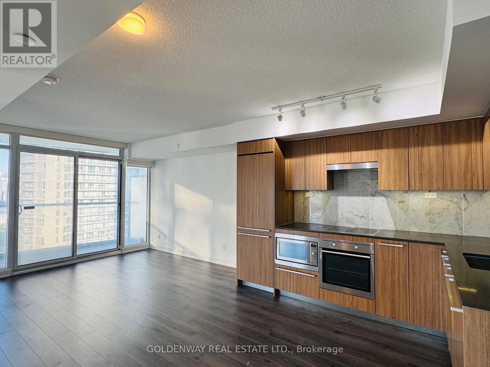 1609 - 70 Queens Wharf Road, Toronto (Waterfront Communities), Ontario  M5V 0J2 - Photo 11 - C12211119