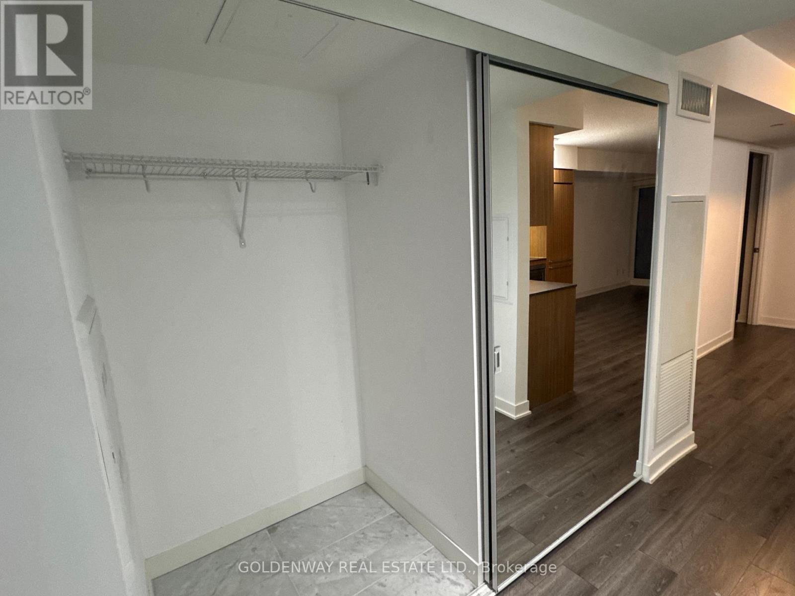 1609 - 70 Queens Wharf Road, Toronto (Waterfront Communities), Ontario  M5V 0J2 - Photo 20 - C12211119