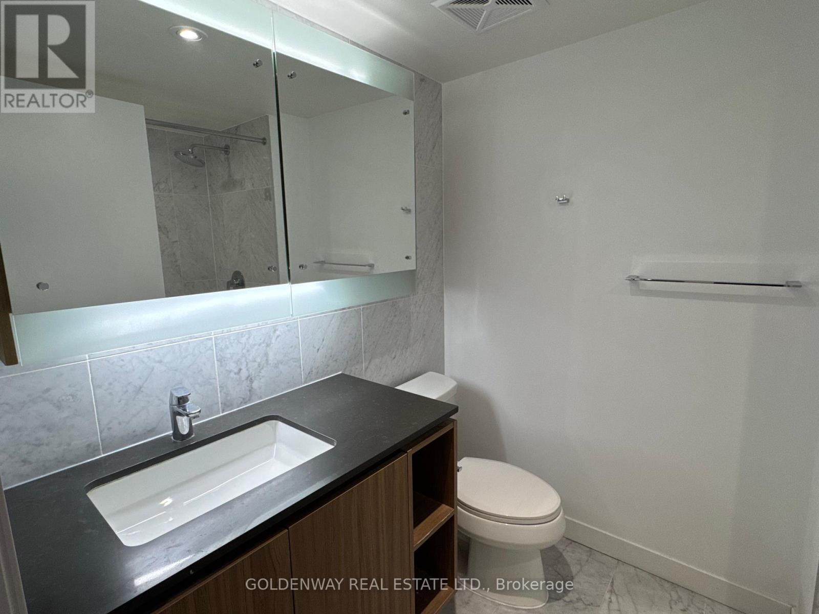 1609 - 70 Queens Wharf Road, Toronto (Waterfront Communities), Ontario  M5V 0J2 - Photo 23 - C12211119