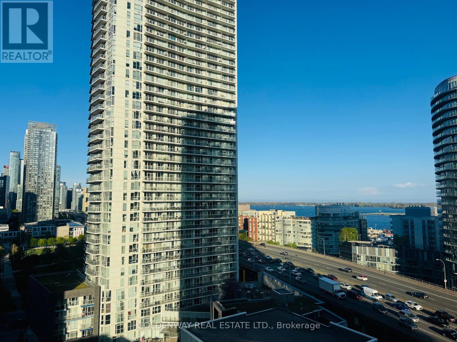 1609 - 70 Queens Wharf Road, Toronto (Waterfront Communities), Ontario  M5V 0J2 - Photo 3 - C12211119