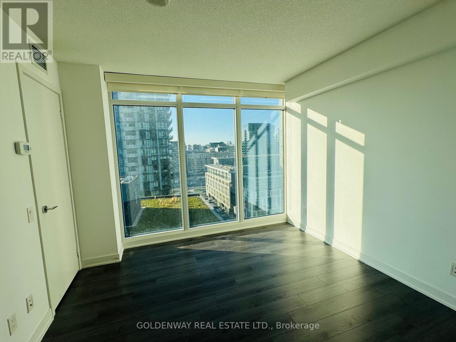 1609 - 70 Queens Wharf Road, Toronto (Waterfront Communities), Ontario  M5V 0J2 - Photo 8 - C12211119