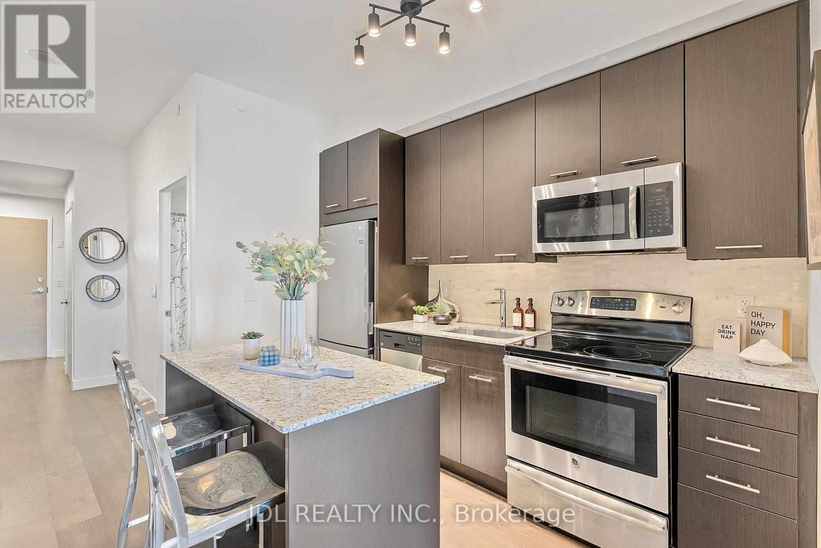301 - 2055 Danforth Avenue, Toronto (Woodbine Corridor), Ontario  M4C 1J8 - Photo 9 - E12211132