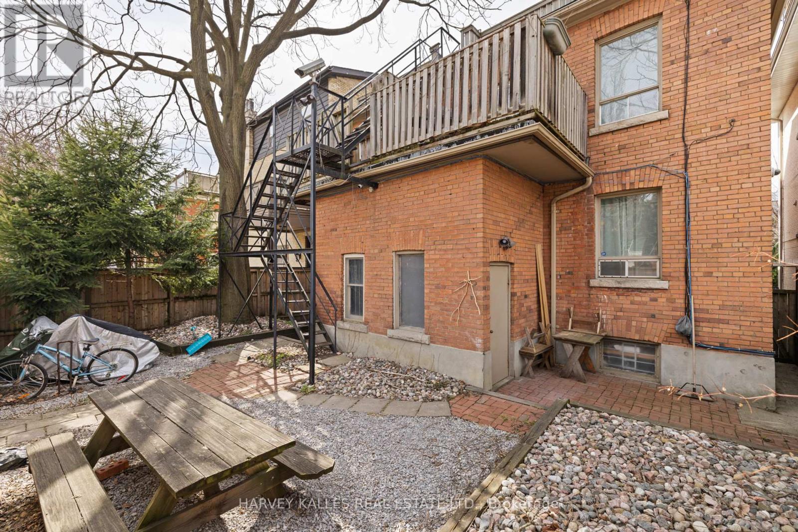 105 - 107 Pembroke Street, Toronto, Ontario  M5A 2N9 - Photo 24 - C12211133