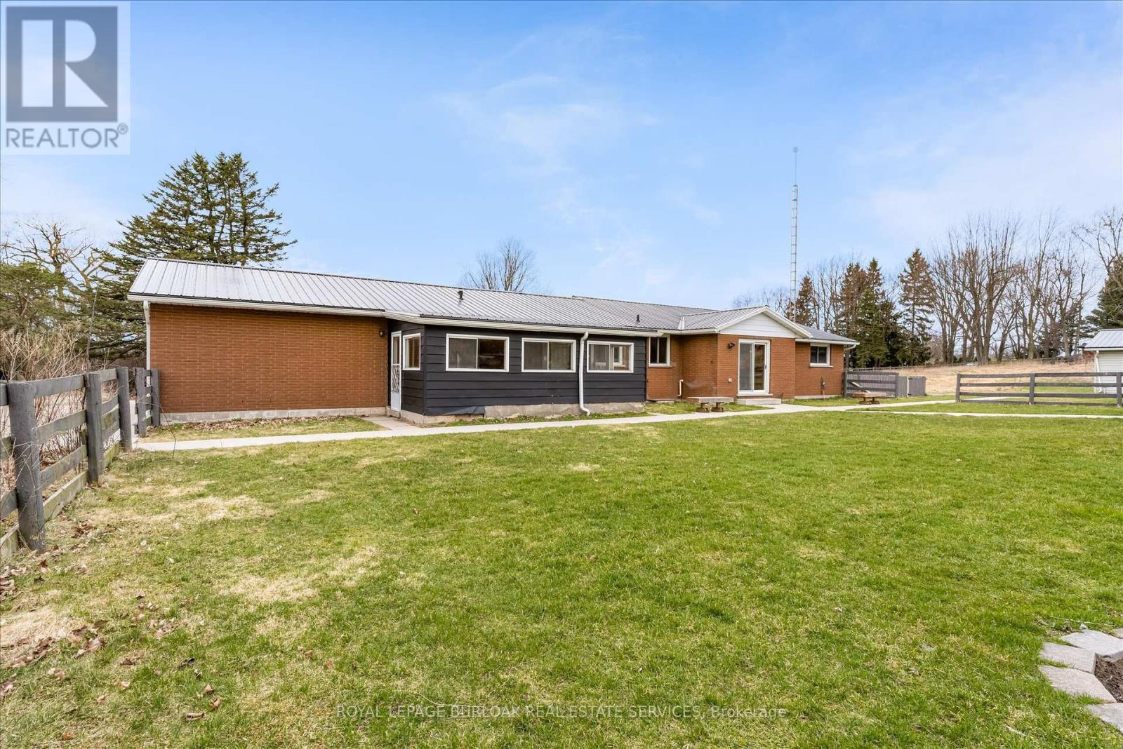 337 Highway 52 N, Hamilton (Ancaster), Ontario  L0R 1T0 - Photo 36 - X12092064