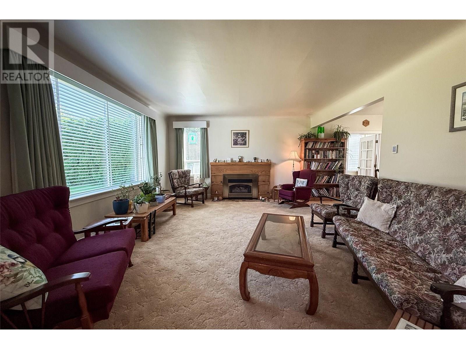 Property at 311 Murray Drive image 3