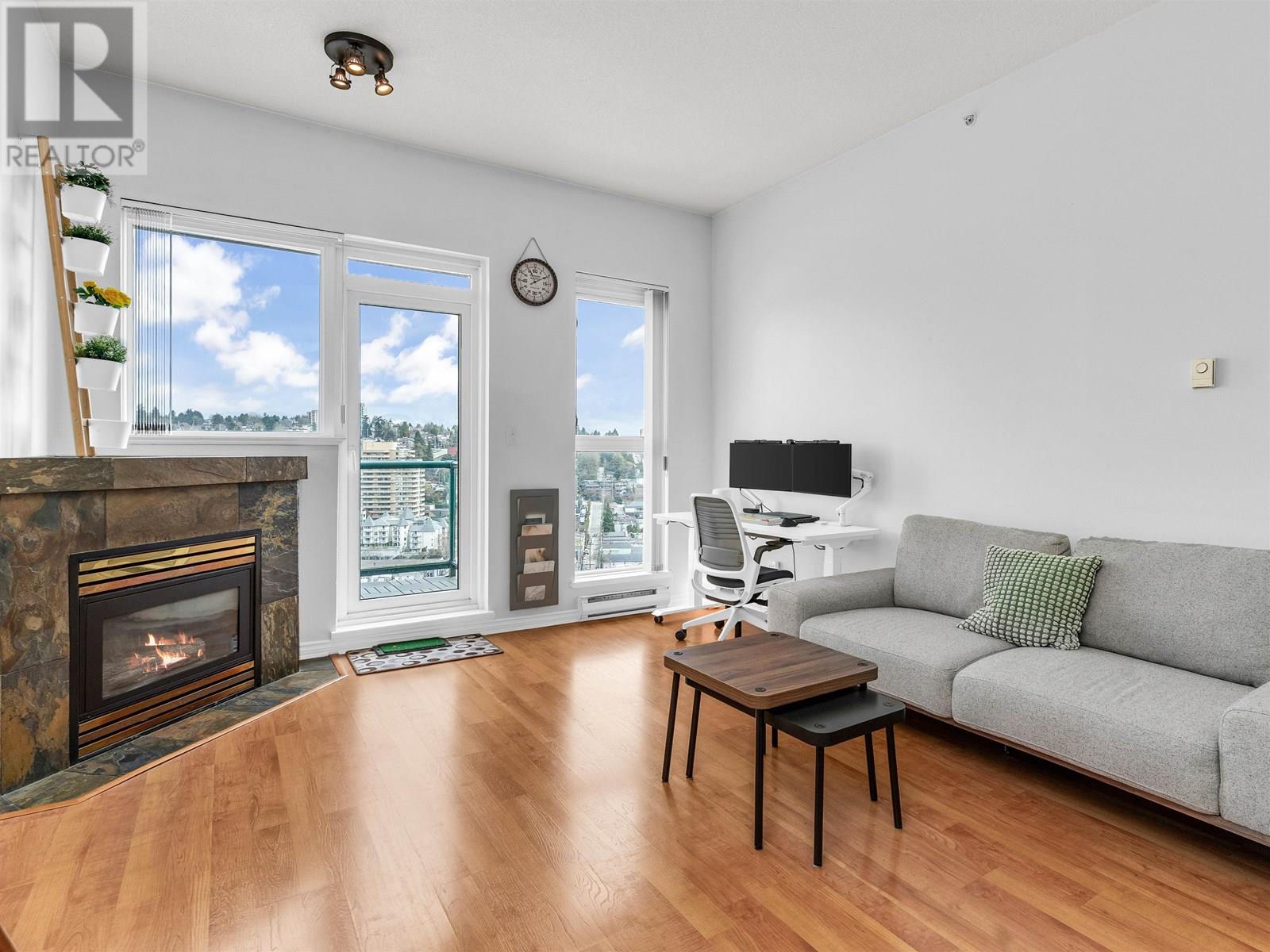 2205 10 Laguna Court, New Westminster, British Columbia  V3M 6W3 - Photo 6 - R3013580