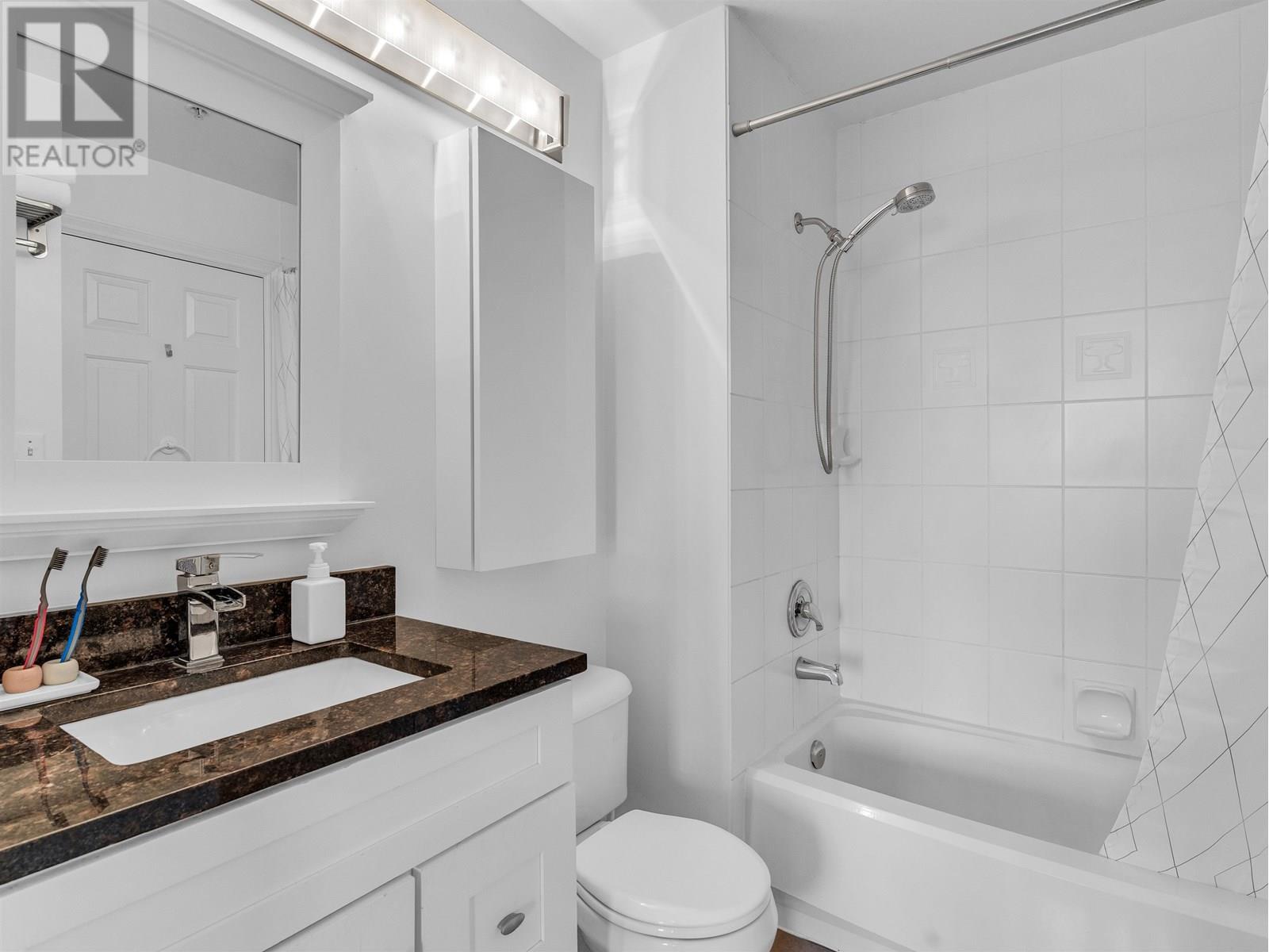2205 10 Laguna Court, New Westminster, British Columbia  V3M 6W3 - Photo 13 - R3013580