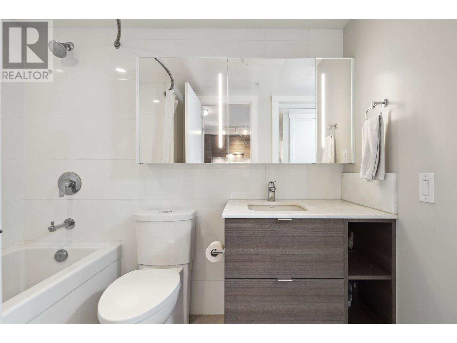 907 602 Como Lake Avenue, Coquitlam, British Columbia  V3J 0G2 - Photo 14 - R3013637