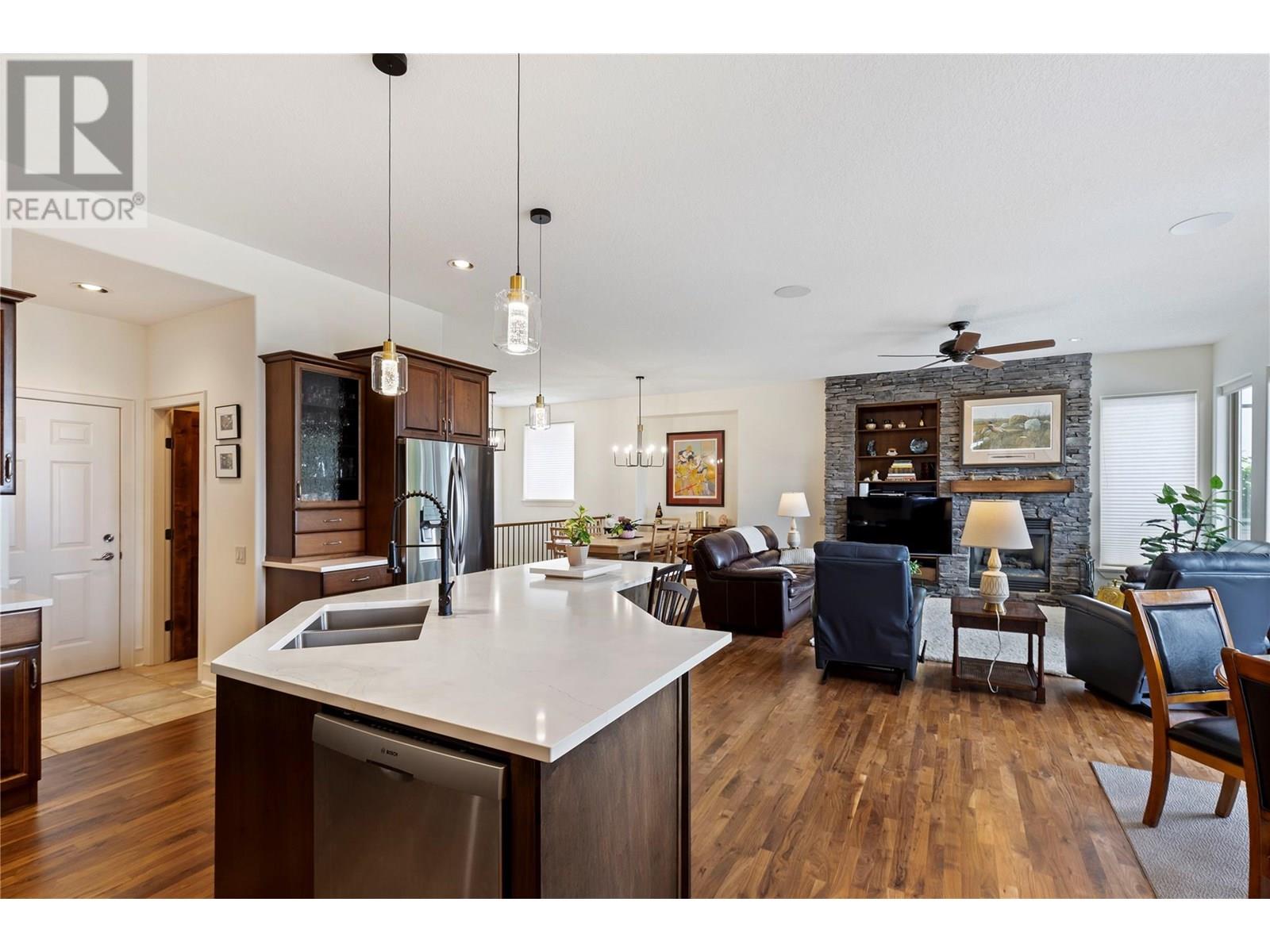 1036 Arbor View Drive, Kelowna, British Columbia  V1W 5A1 - Photo 14 - 10351452