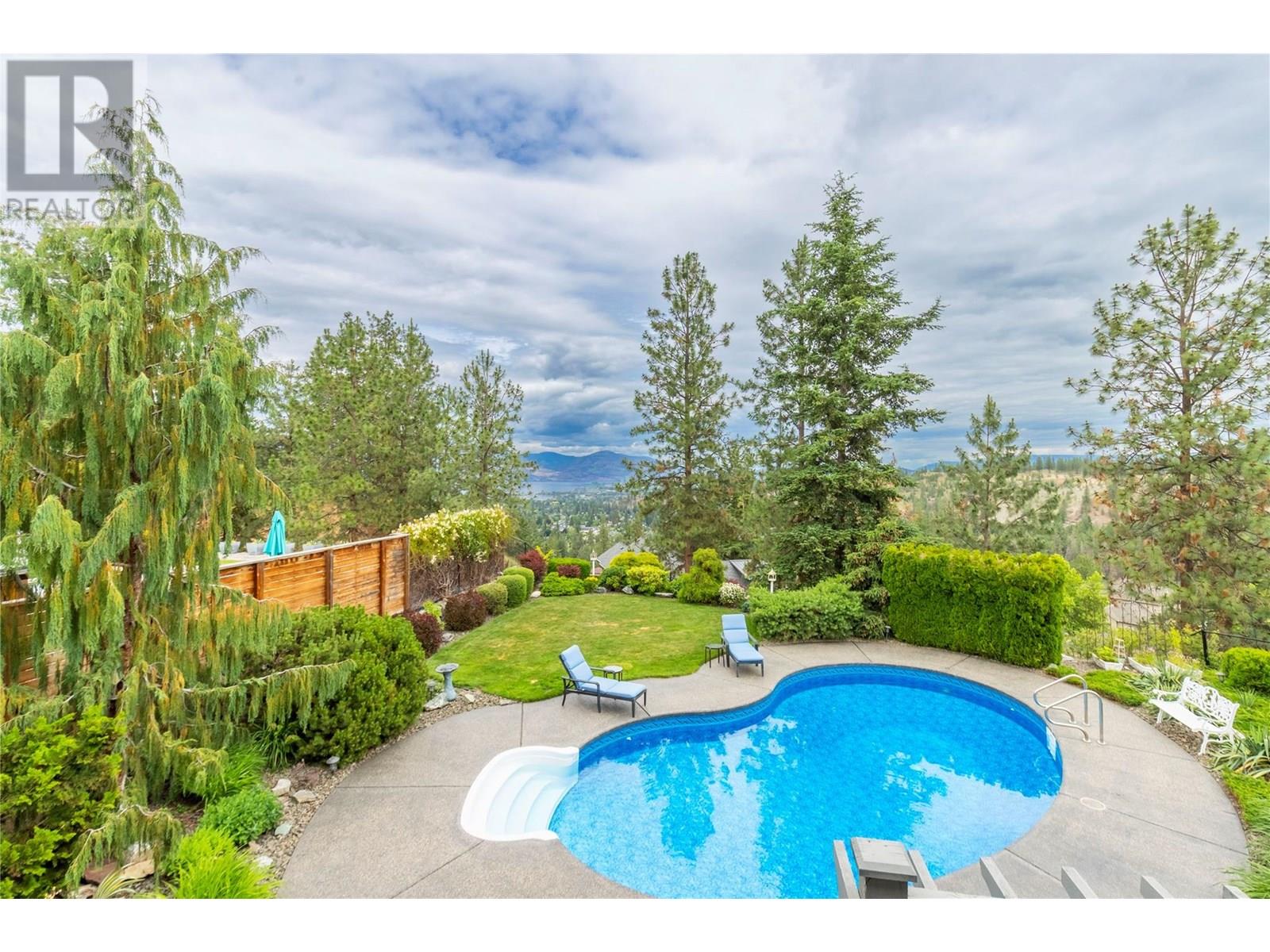 1036 Arbor View Drive, Kelowna, British Columbia  V1W 5A1 - Photo 3 - 10351452