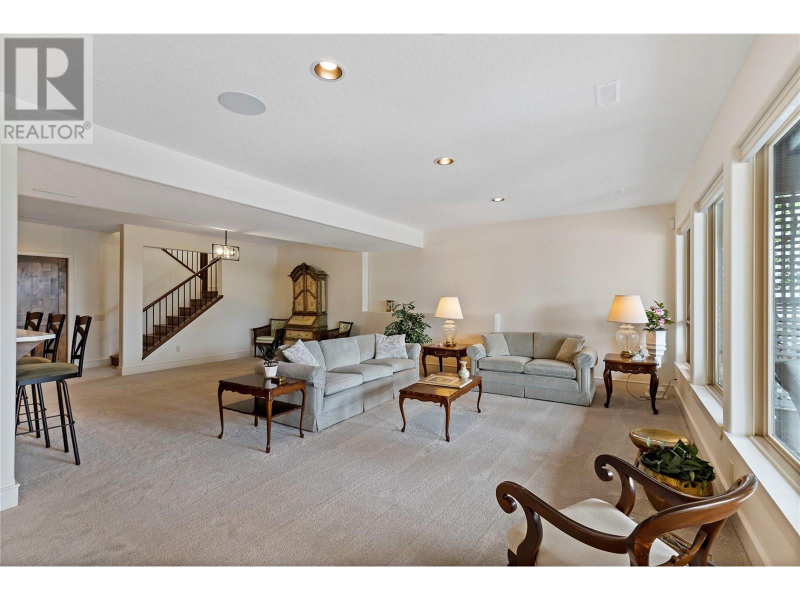 1036 Arbor View Drive, Kelowna, British Columbia  V1W 5A1 - Photo 35 - 10351452