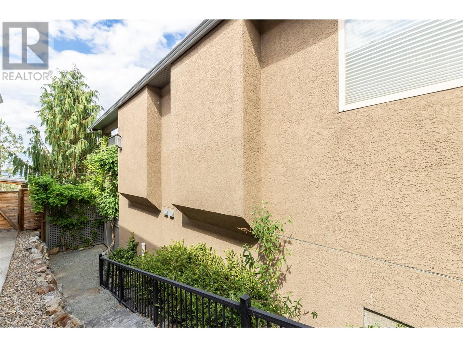1036 Arbor View Drive, Kelowna, British Columbia  V1W 5A1 - Photo 42 - 10351452