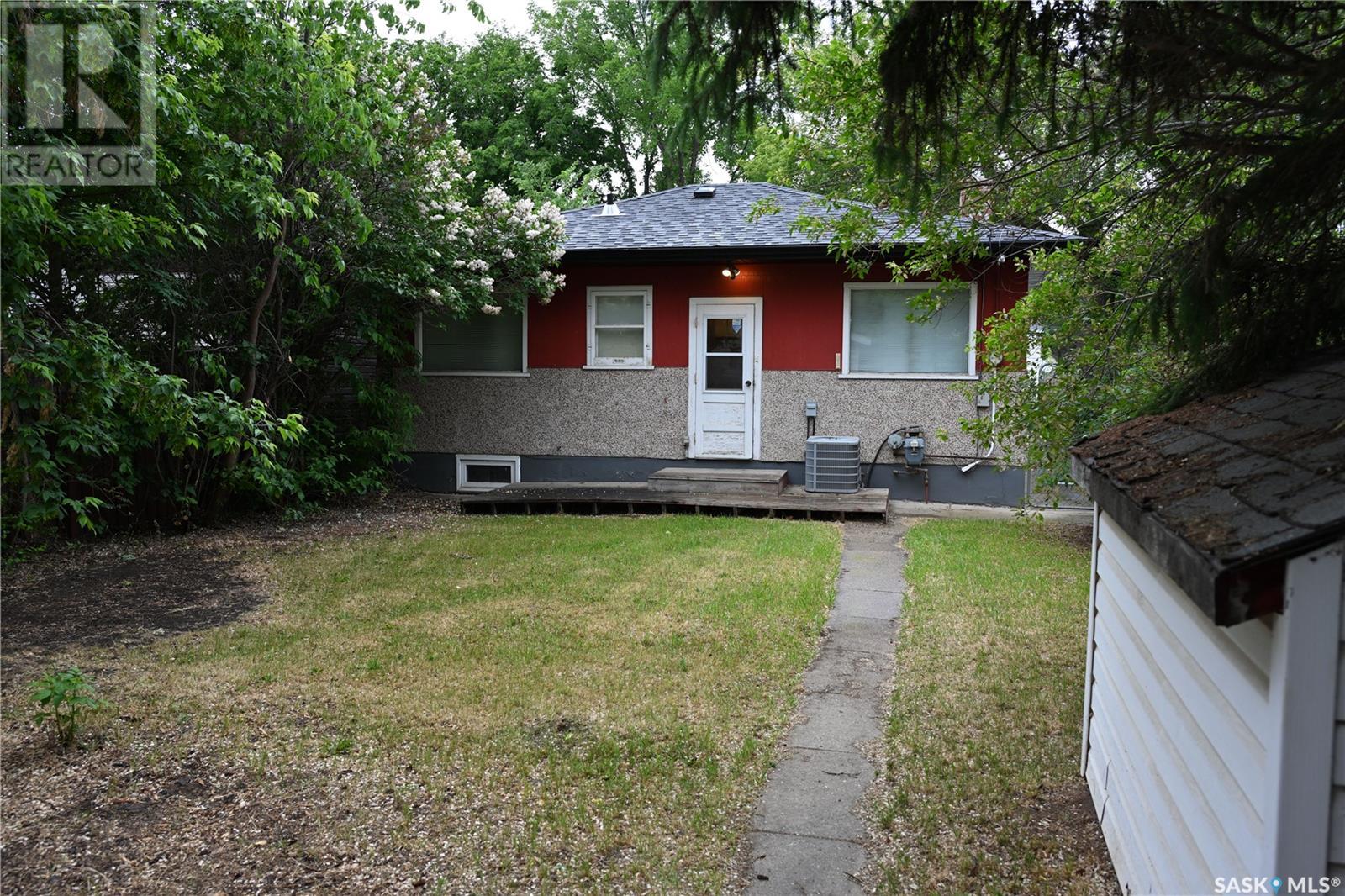 1416 D Avenue N, Saskatoon, Saskatchewan  S7L 1P4 - Photo 21 - SK009037