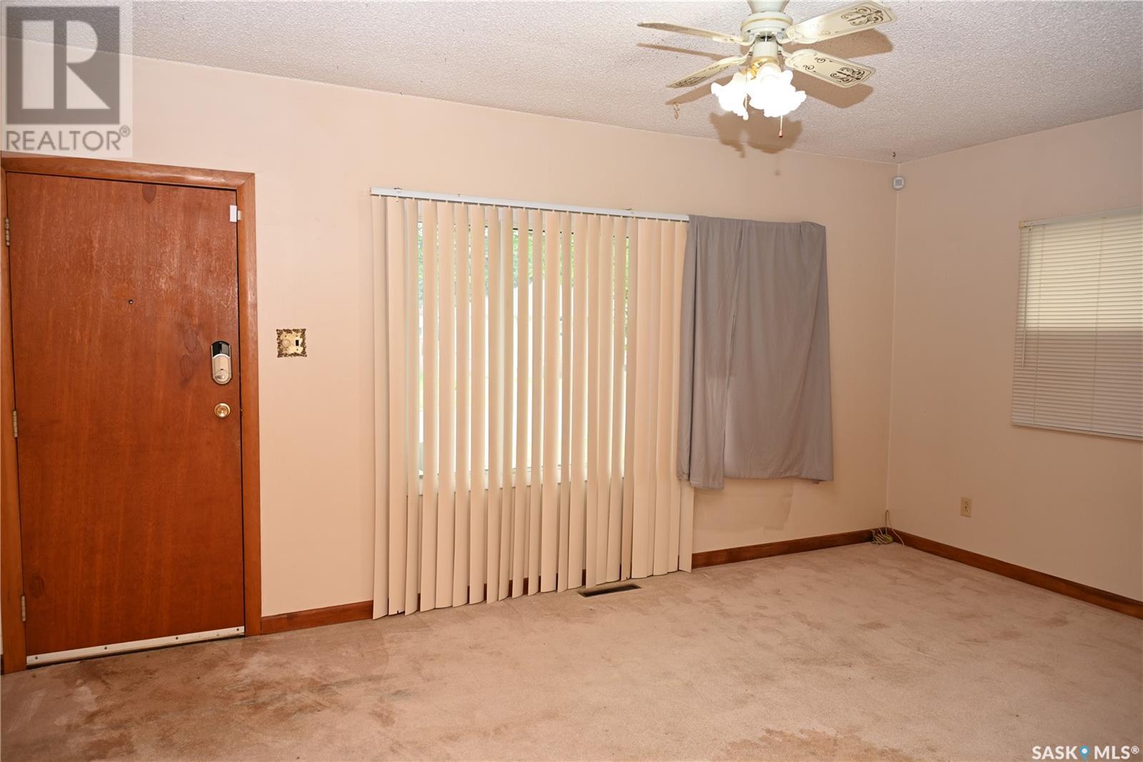 1416 D Avenue N, Saskatoon, Saskatchewan  S7L 1P4 - Photo 5 - SK009037
