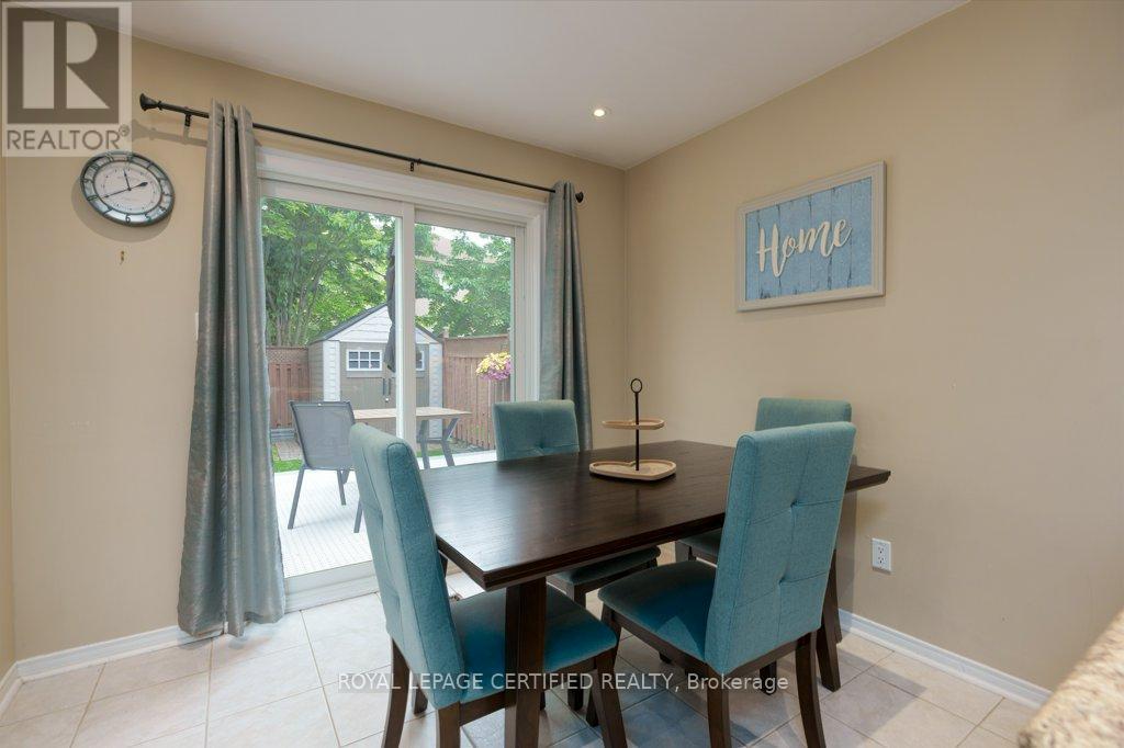 38 Banner Road, Brampton, Ontario  L6X 4K8 - Photo 11 - W12211111