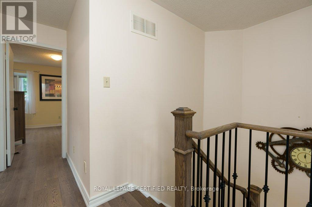 38 Banner Road, Brampton, Ontario  L6X 4K8 - Photo 12 - W12211111